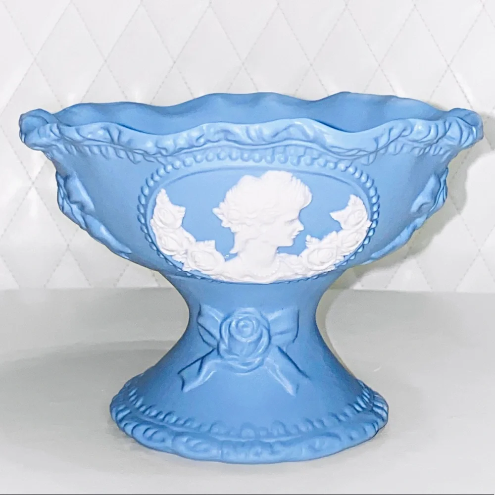 Vtg 60’s Blue Wedgewood Jasperware Style Cameo Compote Pedestal Vanity Dish - Picture 3 of 6